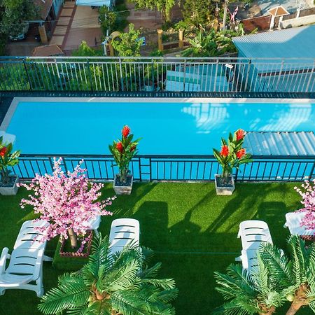 Happy 99 Guest House Patong Екстериор снимка