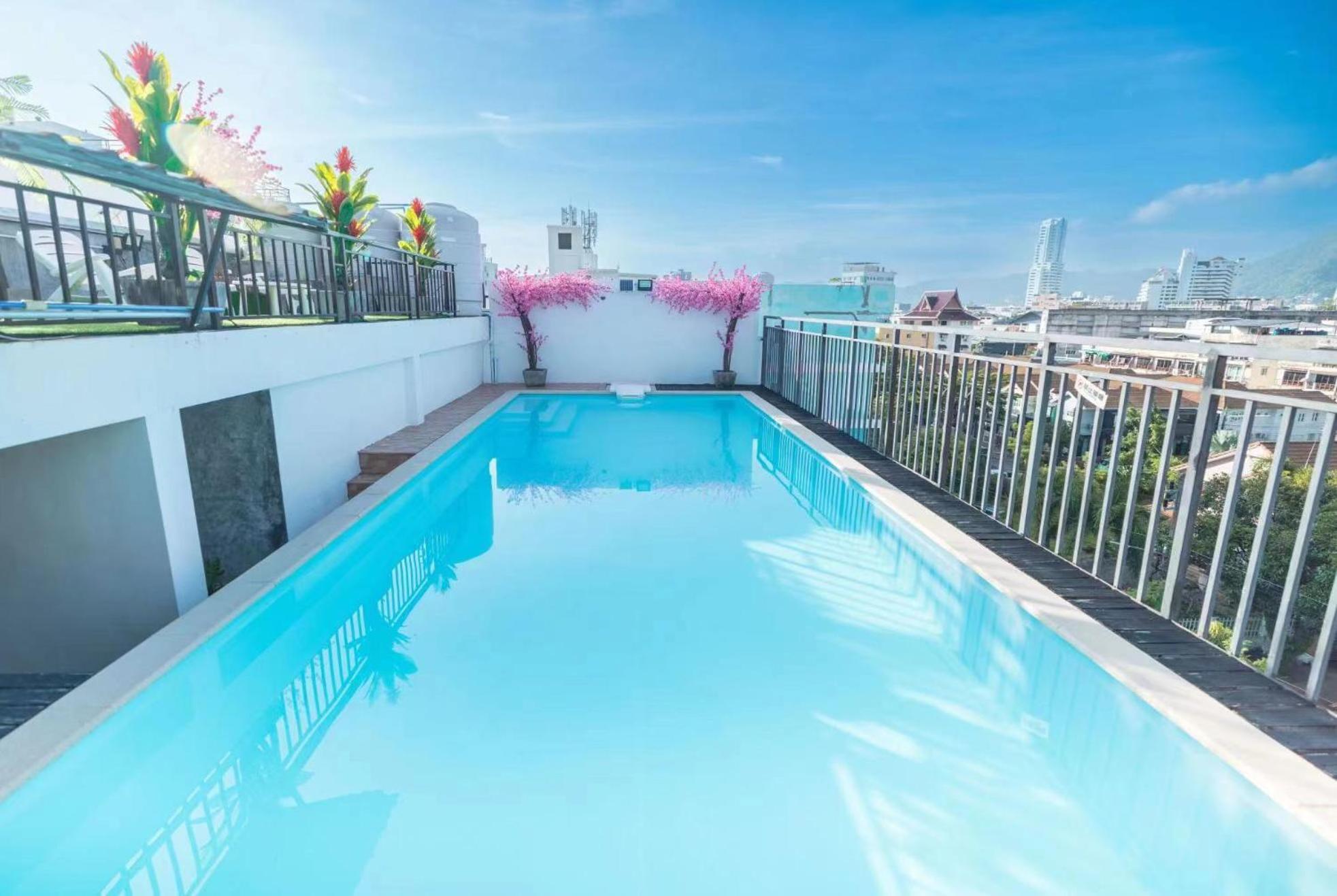 Happy 99 Guest House Patong Екстериор снимка