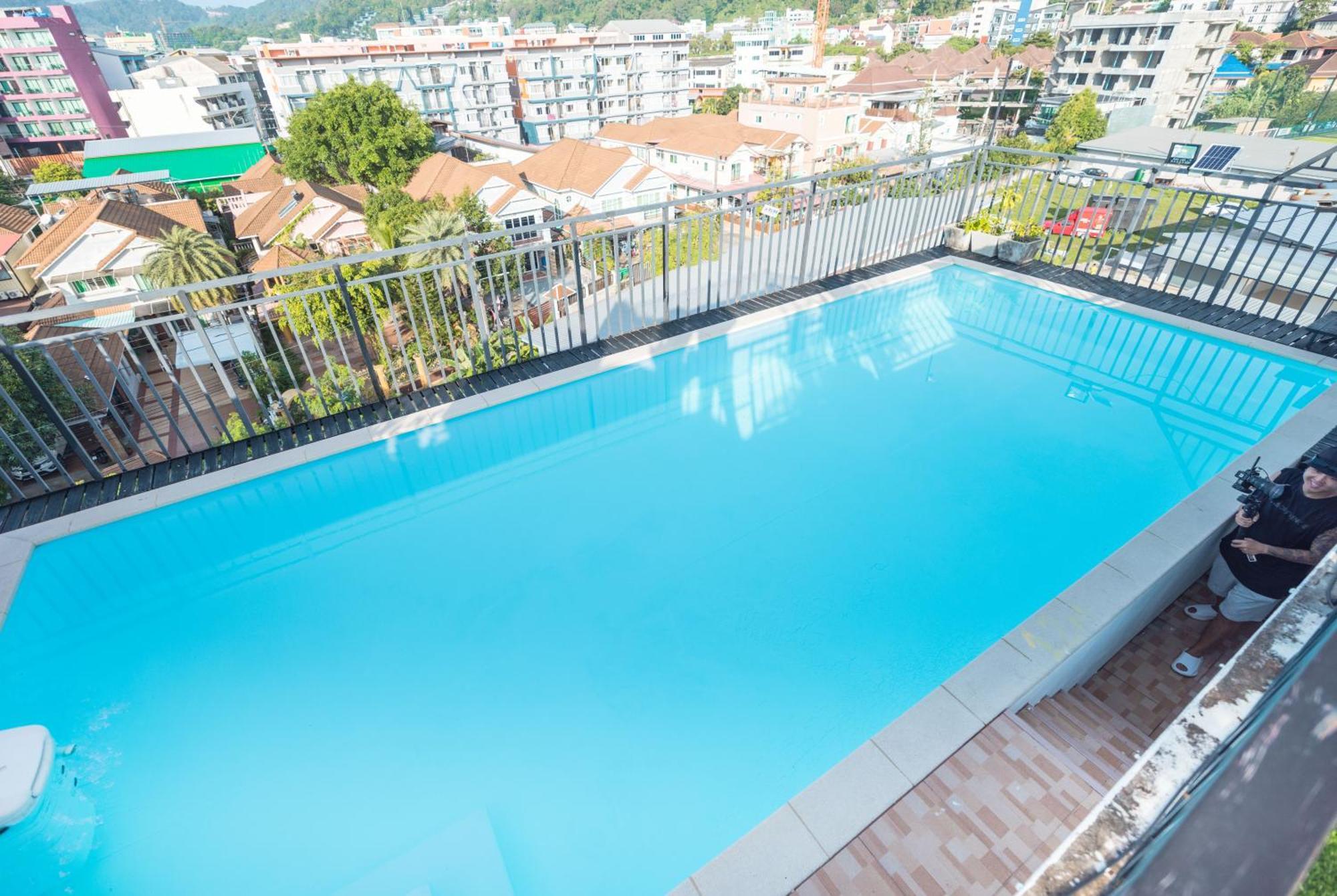 Happy 99 Guest House Patong Екстериор снимка