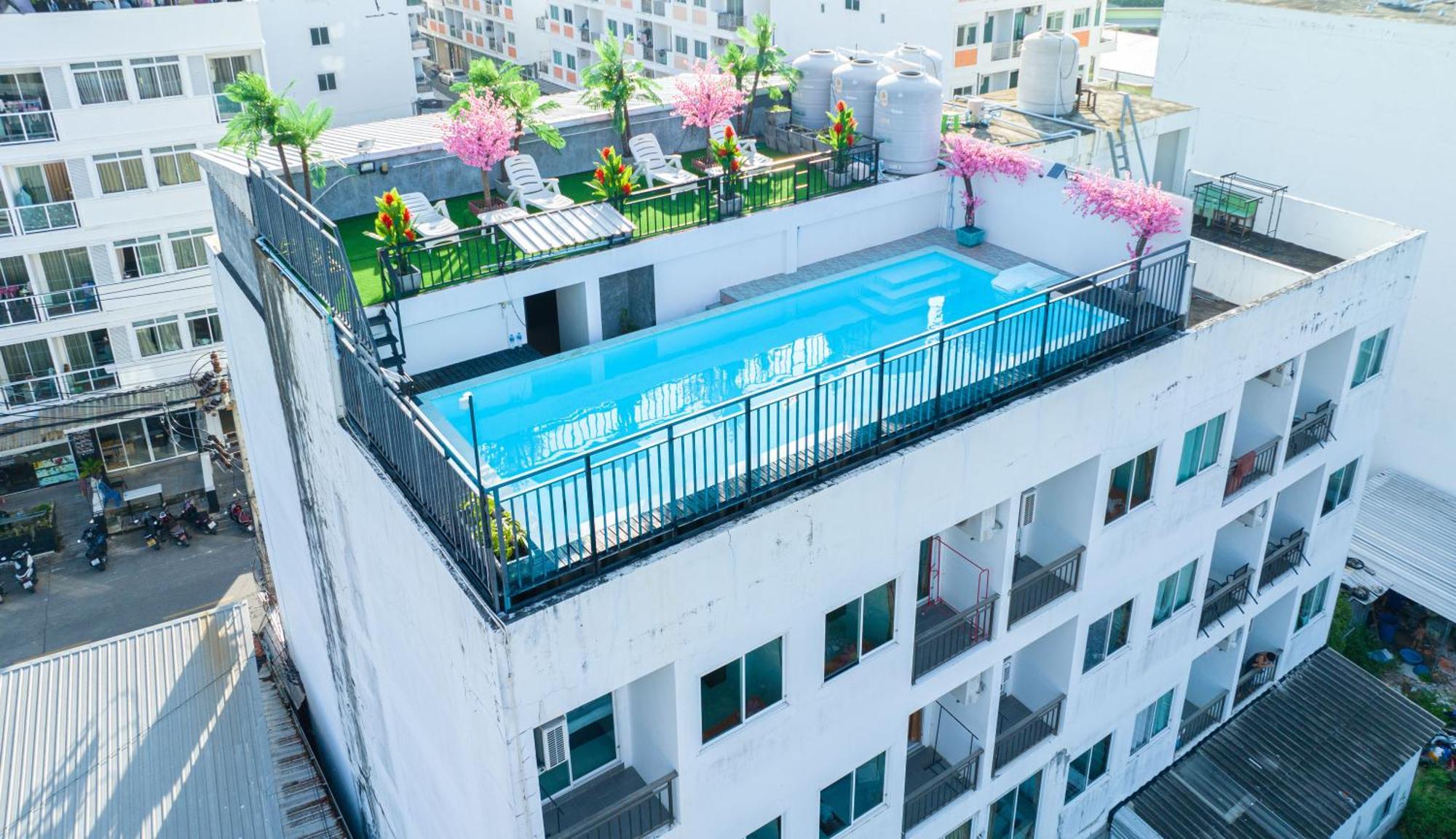Happy 99 Guest House Patong Екстериор снимка