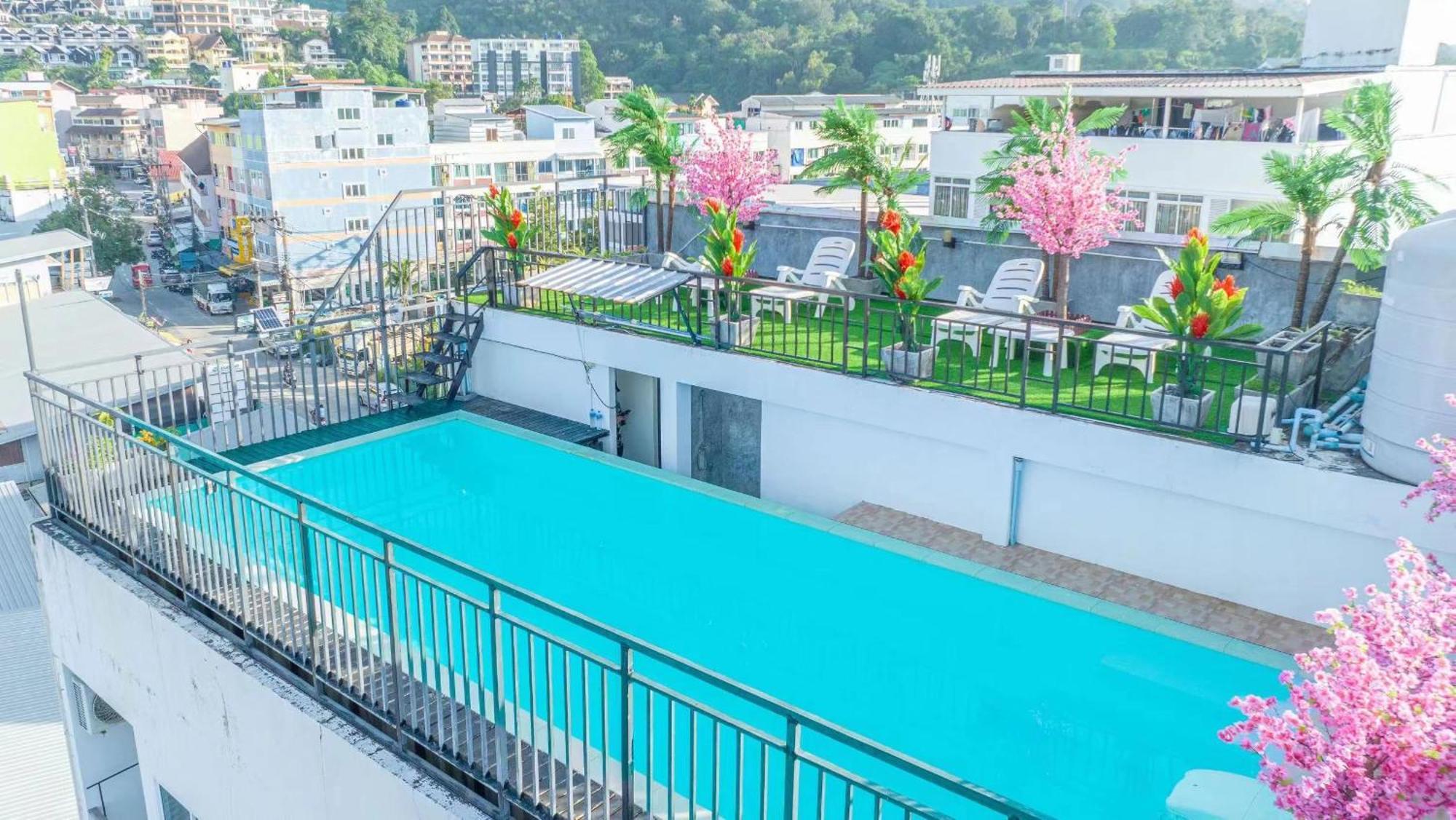 Happy 99 Guest House Patong Екстериор снимка