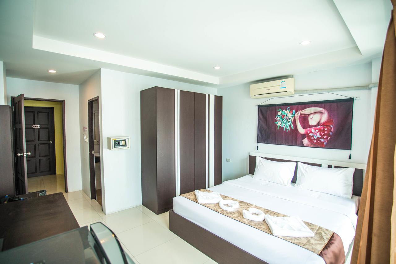 Happy 99 Guest House Patong Екстериор снимка